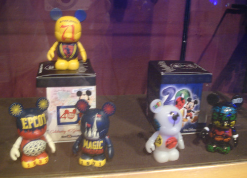 Disney Star Wars Vinylmation. The Daily Disney has some