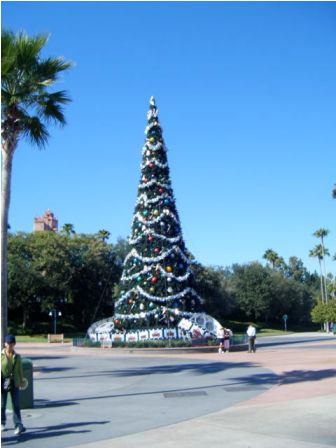 TAGGED AS: Megan Fox Black and