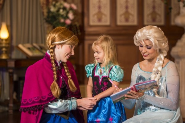 Photos Anna Elsa Meet And Greet At Magic Kingdom Wdw Daily News