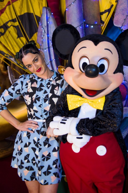 katy-perry-mickey-mouse-walt-disney-world | WDW Daily News