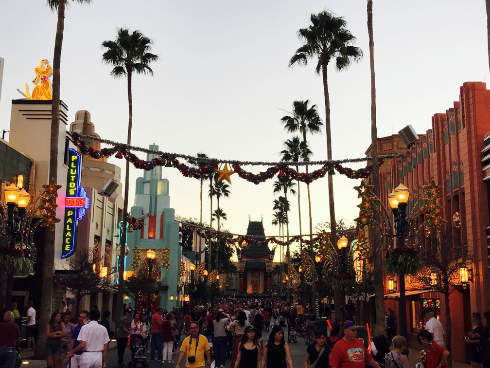 Disneys Hollywood Studios Christmas (1) WDW Daily News