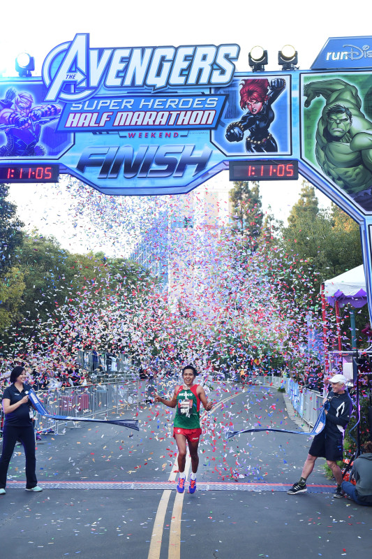 2015-Avengers-First-Finish-Male-Vert