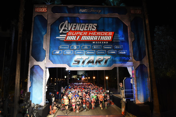 2015-Avengers-Half-Marathon-Start