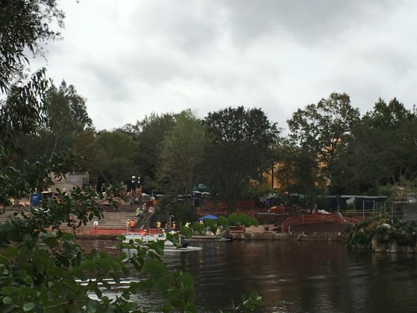 WDW Christmas 2015 Animal Kingdom Rivers of Light Construction (4)