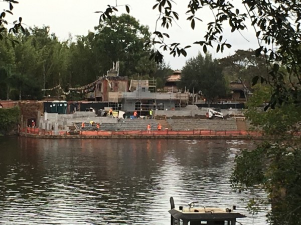 WDW Christmas 2015 Animal Kingdom Rivers of Light Construction (7)