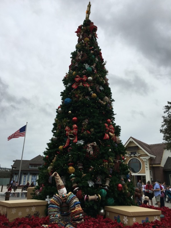 WDW Christmas 2015 Disney Springs (2)