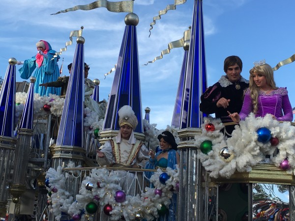 WDW Christmas Day 2015 Mickey's Once Upon a Christmastime Parade (11)