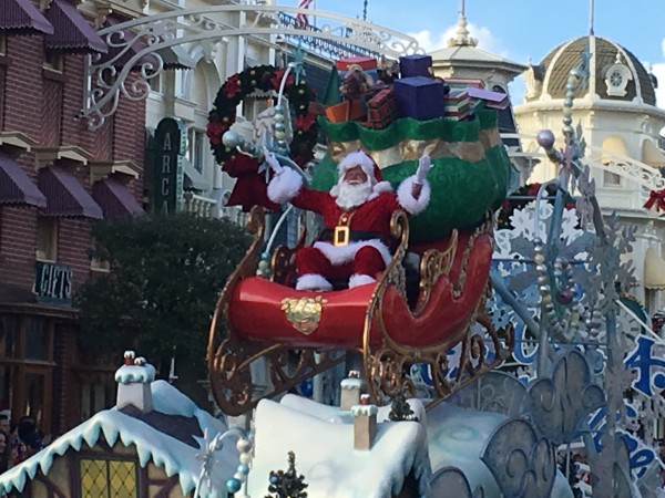 WDW Christmas Day 2015 Mickey's Once Upon a Christmastime Parade (12)