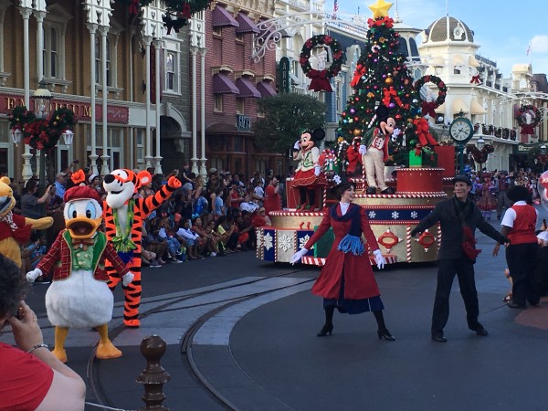 WDW Christmas Day 2015 Mickey's Once Upon a Christmastime Parade (2)