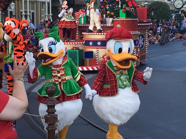 WDW Christmas Day 2015 Mickey's Once Upon a Christmastime Parade (3)