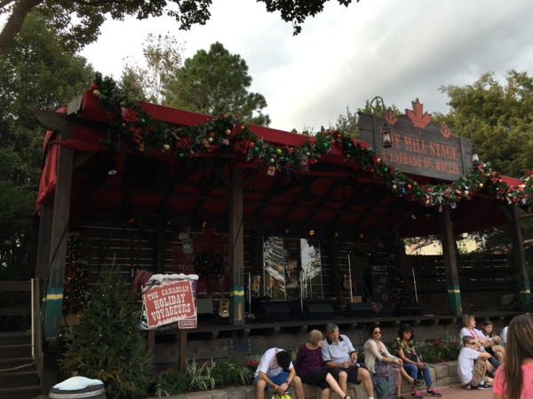 WDW Christmas 2015 Epcot Canada pavilion (1)