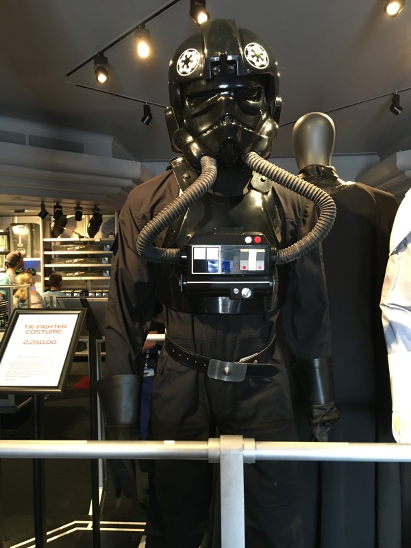 WDW Christmas 2015 Star Wars Launch Bay (88)